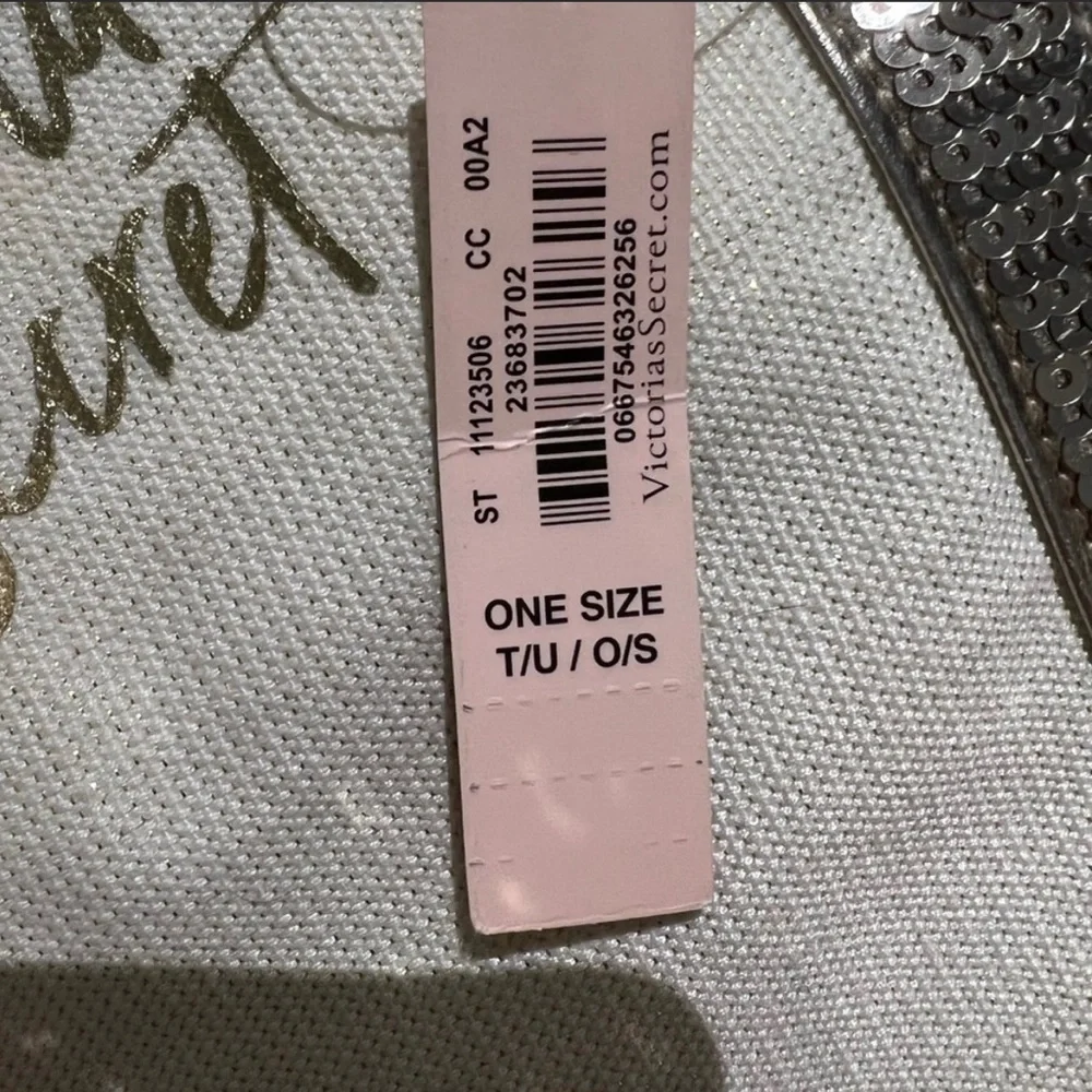 Victoria’s Secret Everyday Tote - Picture 4 of 4